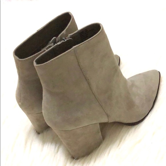 STEVE MADDEN Marissa taupe ankle pointy toe bootie - Picture 5 of 8